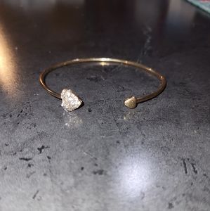 Gold tone swarovski crystal heart open ended bangle bracelet